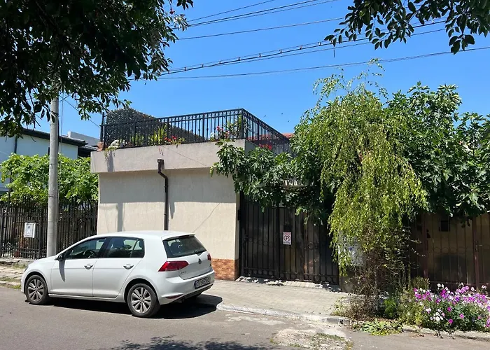 ゲストハウス Black Sea House 3*