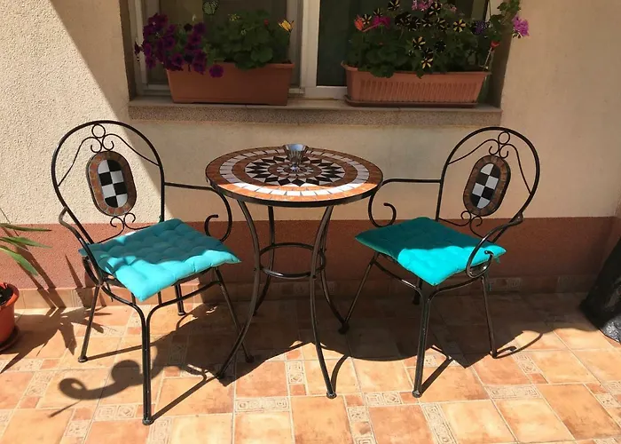 Black Sea House 3* コンスタンツァ