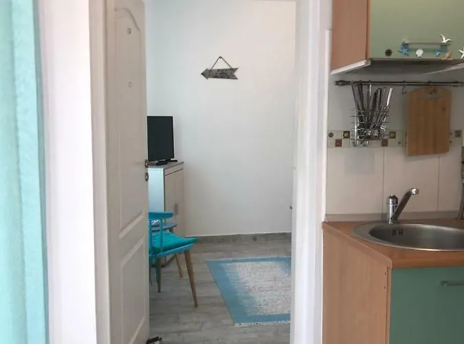 Black Sea House ゲストハウス 3*